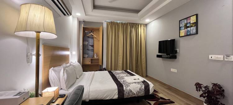 SALTSTAYZ EXPRESS - Golf Course Raod & DLF PHASE-1图片