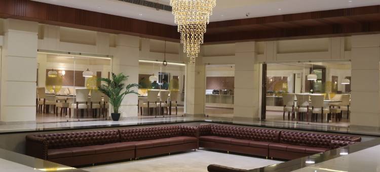 古尔莫哈尔皇家酒店(Gulmohar Royals)图片