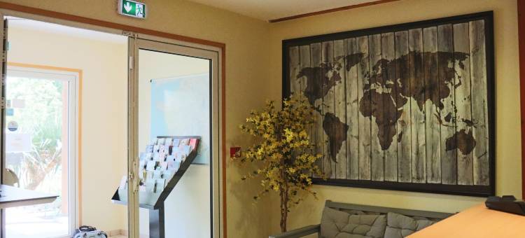 勒曼酒店里昂东部-维尔方丹(Hôtel Lémand Lyon Est - Villefontaine)图片