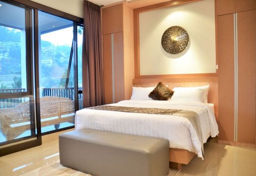 Narwastu Hill 6Br Villa with Pool and Movie Room Hotel Overview