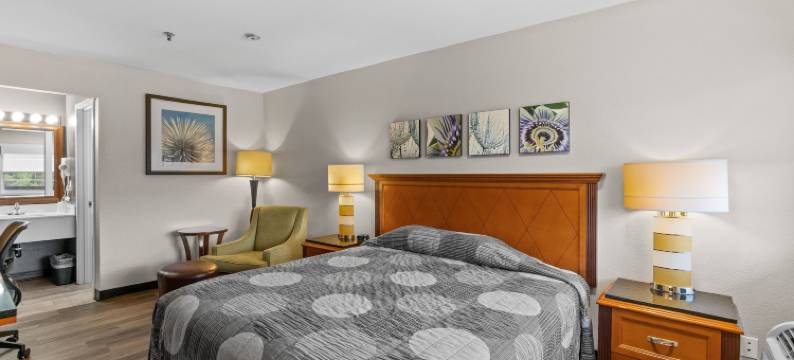 普亚勒普大本营温德姆旅游旅馆(Basecamp Puyallup a Travelodge by Wyndham)图片