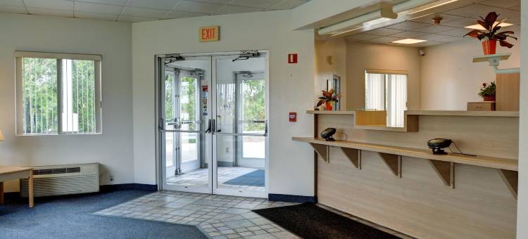 沃里克普罗维登斯机场6号汽车旅馆 - I-95(Motel 6 Warwick, RI - Providence Airport - I-95)图片