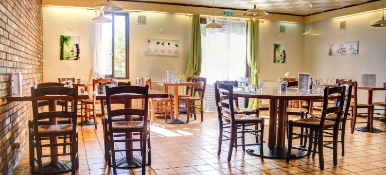 瑞斯托诺沃布尔日设计酒店(Hôtel Inn Design & Restaurant Bourges)图片