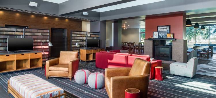 凤凰城迈措沃门户机场福朋喜来登酒店(Four Points by Sheraton at Phoenix Mesa Gateway Airport)图片