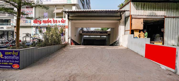 Fabhotel Sky City = Fabhotel 天空之城(Hotel Skycity, Best Luxurious Hotel AC Rooms in Surat)图片