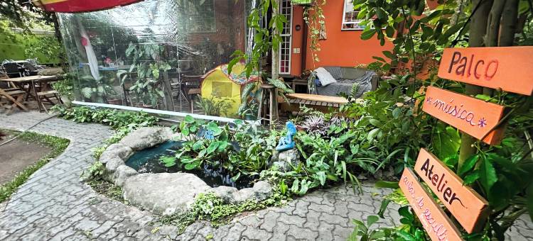 康特内尔庭院(Quintal do Contêiner em Manguinhos)图片