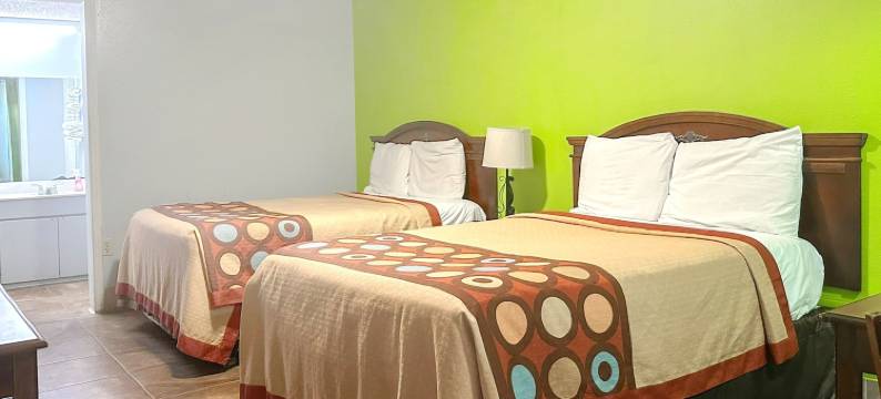 OYO 山核桃之家旅馆(OYO Hickory House Inn)图片