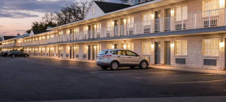 怀特摩尔湖温德姆戴斯酒店(Days Inn by Wyndham Whitmore Lake)图片