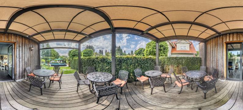 阿尔温施普雷维森乡村别墅酒店(Alwine - Landhaus an den Spreewiesen)图片