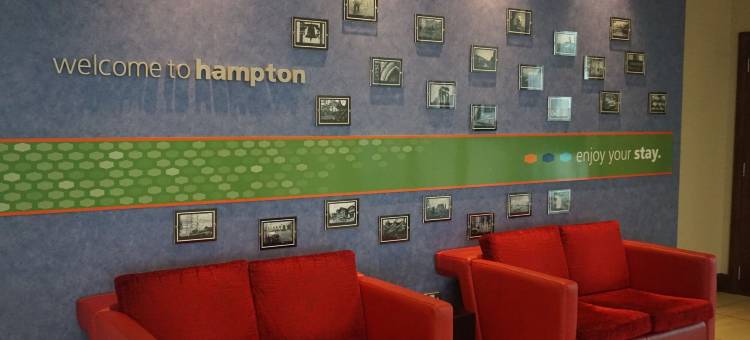 伦敦鲁顿机场希尔顿欢朋酒店(Hampton by Hilton London Luton Airport)图片