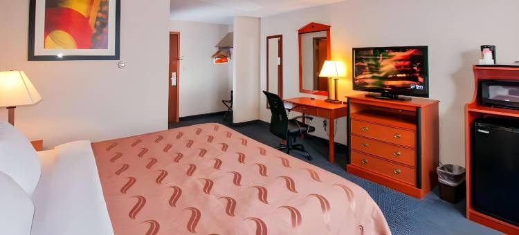 格林贝体育场区品质酒店(Quality Inn Stadium Area Green Bay Stadium)图片