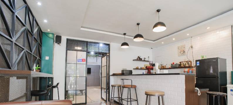 红多兹高级酒店-加兰瑞丹因坦(RedDoorz Plus @ Jalan Raden Intan Lampung)图片