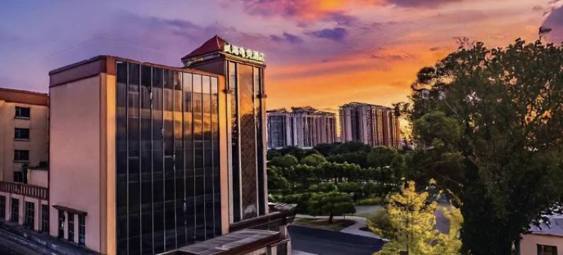 岚海电竞民宿(眉山东站店)图片