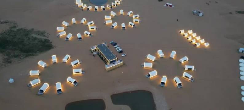 宁夏·腾格里沙漠秘境Clamping国际露营地图片