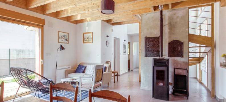 Pleasant Cottage in Challerange图片