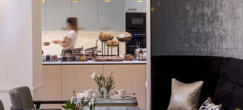 卢浮蒙大拿酒店(Hotel Louvre Montana)图片