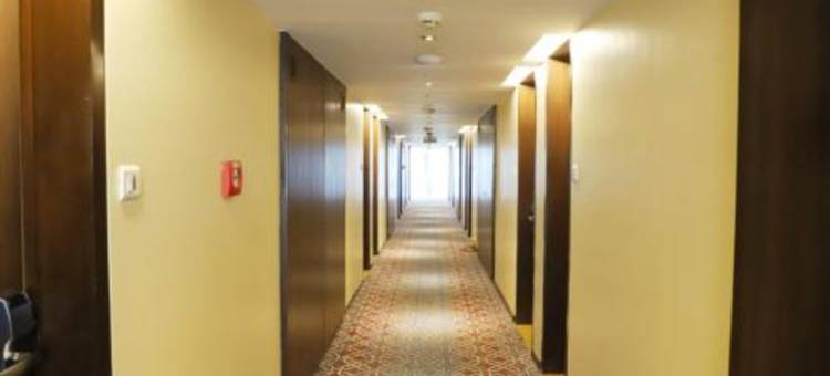 拉杰克特马拉萨萨罗瓦尔门廊酒店(Marasa Sarovar Portico  Rajkot)图片