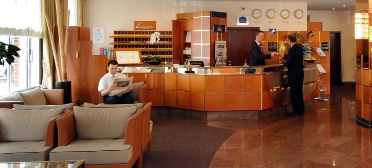 黛尔塔公园贝斯特韦斯特优质酒店(Best Western Plus Delta Park Hotel)图片