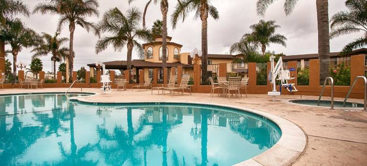 奥克斯纳德贝斯特韦斯特酒店(Best Western Oxnard Inn)图片