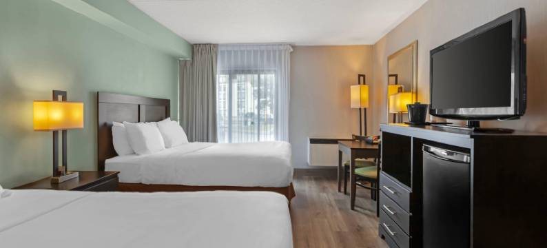 品质酒店及套房(Quality Inn & Suites 5585 Ambler Drive Mississauga Ontario)图片