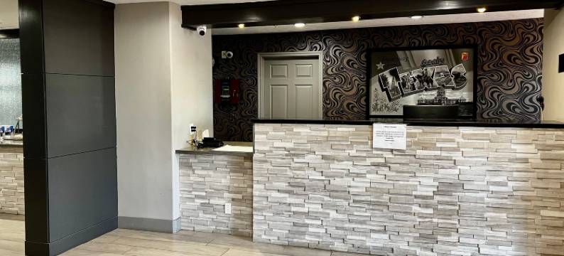 西利温德姆速8酒店(Super 8 by Wyndham Sealy)图片