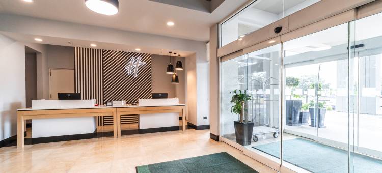 Holiday Inn 雷诺萨，工业PONIENTE(Holiday Inn Reynosa-Industrial Poniente)图片