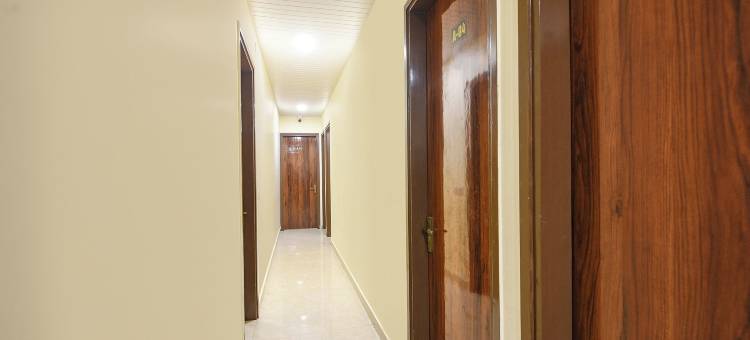 Fabhotel 白宫 Tilak Nagar(FabHotel White House Tilak Nagar)图片