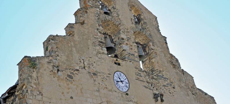 Villa in Ayguatébia-Talau with Garden & BBQ图片