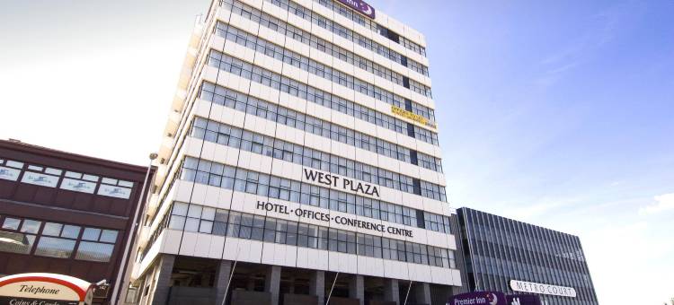 西布罗姆维奇市中心新广场普瑞米尔酒店(Premier Inn West Bromwich Town Centre (New Square))图片