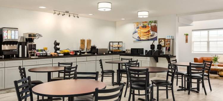 麦客达温德姆盐湖城机场酒店(Microtel Inn & Suites by Wyndham Salt Lake City Airport)图片