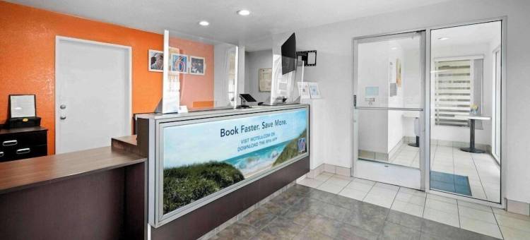 蒙特利北弗里蒙特街6号汽车旅馆(Motel 6 Monterey, CA)图片