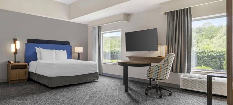 匹兹堡-梅多兰兹希尔顿欢朋酒店(Hampton Inn & Suites Pittsburgh-Meadow Lands)图片