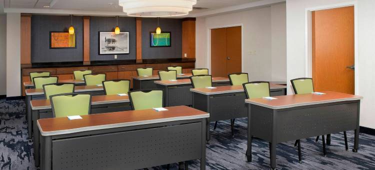 迈阿密机场南万枫酒店及套房(Fairfield Inn & Suites Miami Airport South)图片