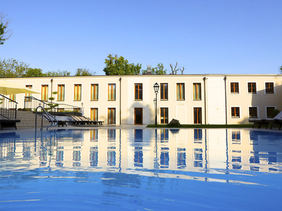 曼尔巴赫城堡公园酒店