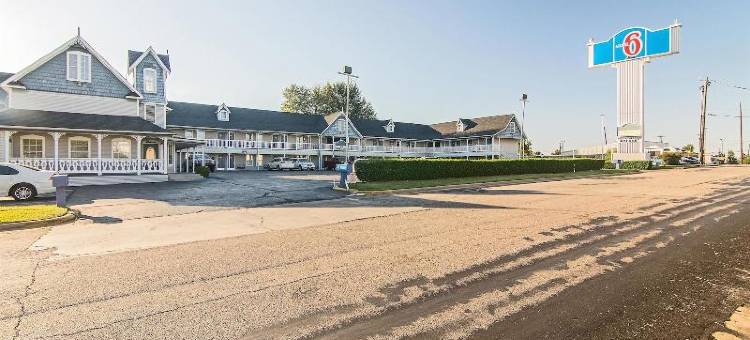 德克萨斯帕里斯6号汽车旅馆(Motel 6 Paris, TX)图片