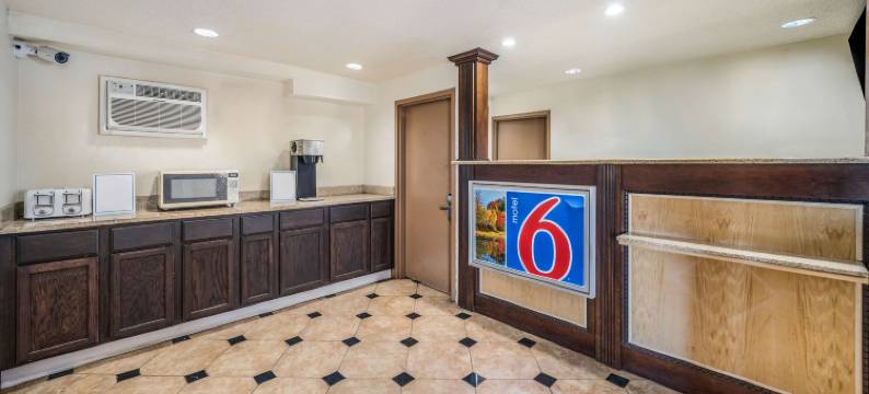 新泽西汤姆斯河 6 号汽车旅馆 - 靠近海边高地(Motel 6 Toms River, NJ Near Seaside Heights)图片