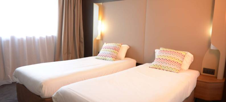 康铂SETE巴拉胡克酒店(Campanile Sete - Balaruc)图片