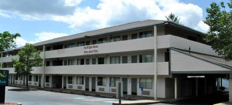 吉布森尼亚-匹兹堡北品质酒店及套房(Quality Inn & Suites Gibsonia - Pittsburgh North)图片