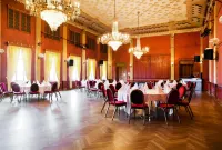 Elite Stora Hotellet Örebro - Bãi đậu xe