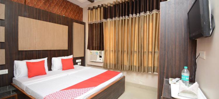 OYO Flagship 29312 Hotel Royal's图片