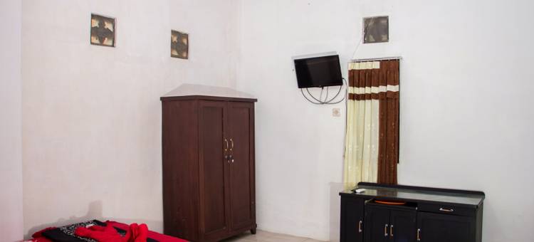 萨马尔乌鲁伊斯兰教友好旅馆-RedDoorz靠近吉打邦(Samar Wulu Guest House Syariah Mitra RedDoorz Near Ketapang)图片