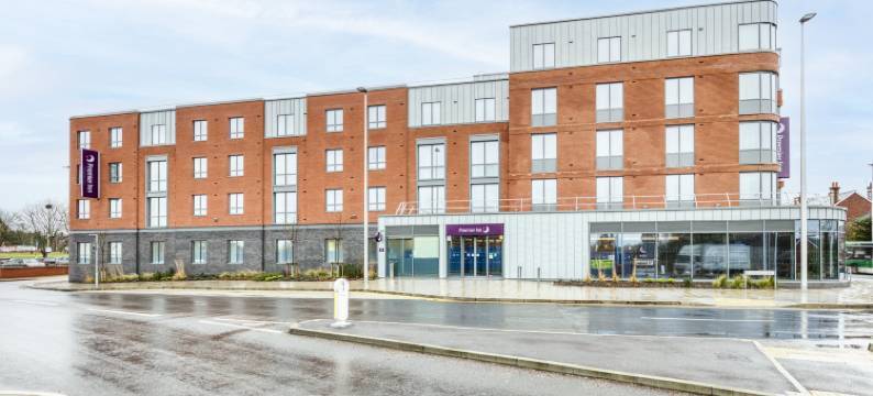 普瑞米尔沃金厄姆市中心酒店(Premier Inn Wokingham Town Centre)图片