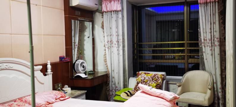 邹悦昕公寓(沧林东路分店)图片