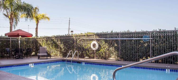 舒适套房酒店(Comfort Inn & Suites Near Kino Sports Complex)图片