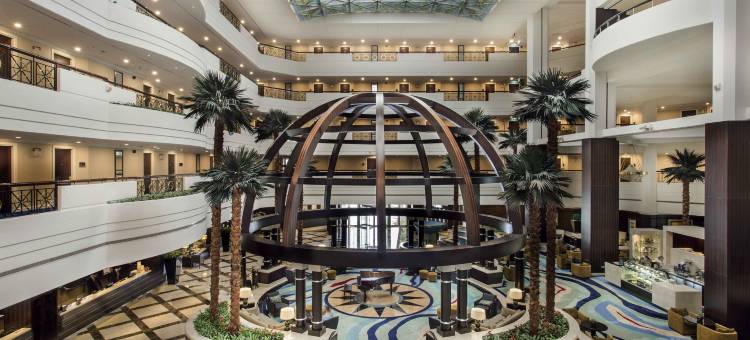迪拜阿尔布斯坦瑞享酒店(Mövenpick Grand Al Bustan Dubai)图片