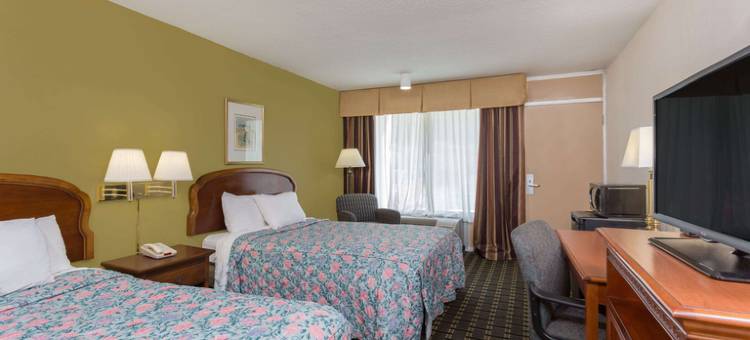 南派恩斯派恩赫斯特温德姆戴斯酒店及会议中心(Days Inn & Conf Center by Wyndham Southern Pines Pinehurst)图片