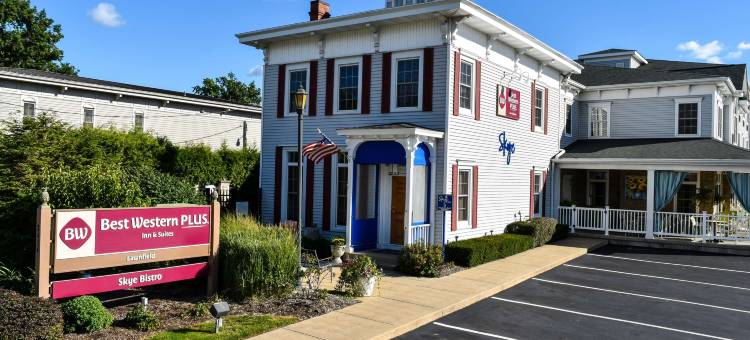 草坪湖贝斯特韦斯特优质套房酒店(Best Western Plus Lawnfield Inn  Suites)图片