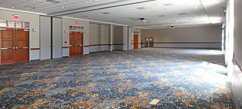 州立学院温德姆花园酒店(Wyndham Garden State College)图片