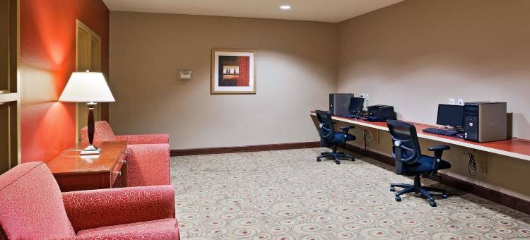 奥拉西拉昆塔温德姆套房酒店(La Quinta Inn & Suites by Wyndham Olathe)图片