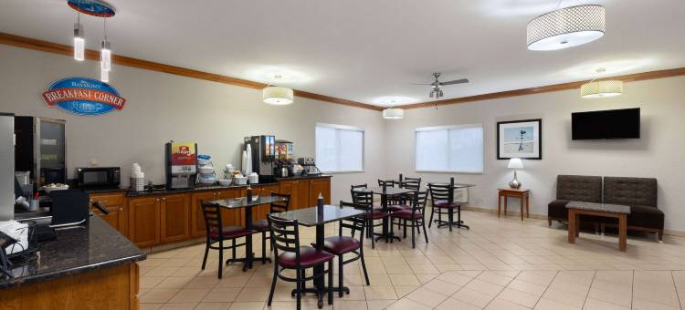 滑铁卢呗盟套房酒店(Baymont by Wyndham Waterloo)图片